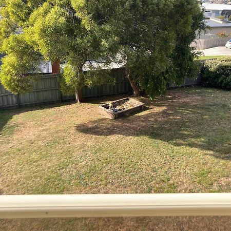 Spacious Modern Home Outstanding Views Sleeps 9 호바트 외부 사진