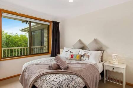 Spacious Modern Home Outstanding Views Sleeps 9 호바트 외부 사진