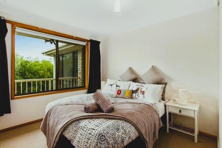 Spacious Modern Home Outstanding Views Sleeps 9 호바트 외부 사진
