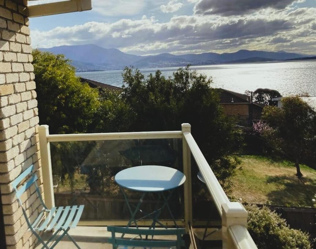 Spacious Modern Home Outstanding Views Sleeps 9 호바트 외부 사진